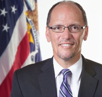 Official_portrait_of_United_States_Secretary_of_Labor_Tom_Perez.jpg