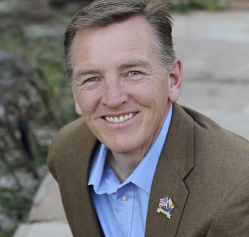 Image of Paul_Gosar_official_portrait_September_2016.jpg