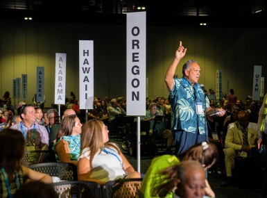 NACo members vote in the second vice president election last year in Hillsborough County, Fla. at the NACo Annual Business Meeting. Photo by Denny Henry