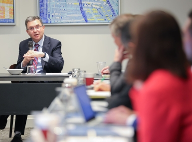 Dr. Joshua Sharfstein discusses overdose data and trends May 1 at the NACo Large Urban County Caucus fly-in. Photo by Bryan Dozier