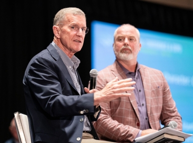 Gen. Stanley McChrystal makes a point during a conversation with NACo President James Gore Sunday, July 13 during the NACo Board of DIrectors meeting in Philadelphia. Photo by Denny Henry