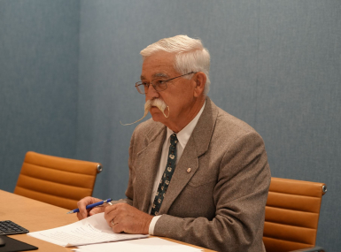 Modoc County, Calif. Supervisor Ned Coe prepares to give congressional testimony June 25. Photo by Charlie Ban 