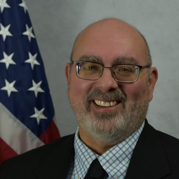 Headshot of Gary Estes