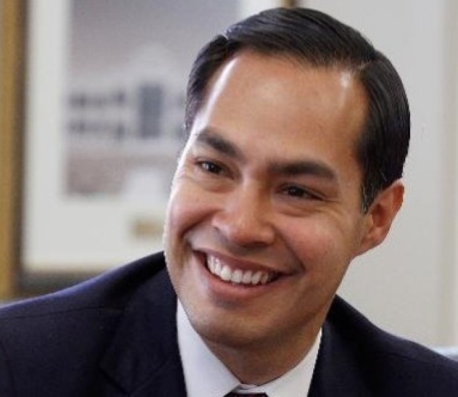 Image of Julian Castro.jpg