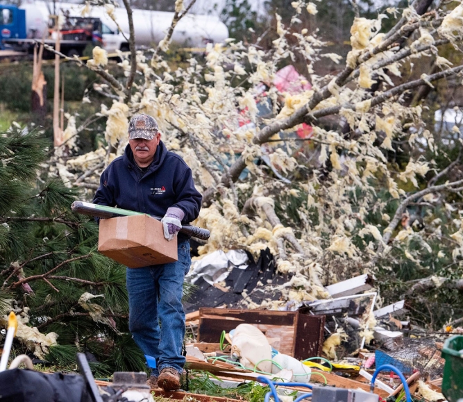 Montgomery Advertiser Tornado Photo2.jpg Image of Montgomery Advertiser Tornado Photo2.jpg