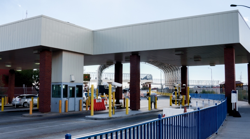 El Paso border station