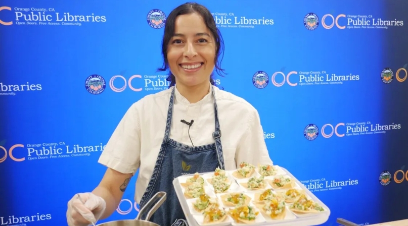 Jocelyn Ramierez cooks cauliflower ceviche at an Orange County, Cali. Library. Photo by Sofia Riascos Gonzalez