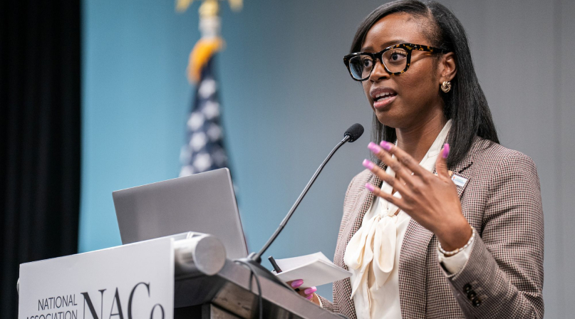 NACIO President Schuyler Harding discusses the importance of storytelling at a NACo-NACIO workshop on the topic. Photo by Denny Henry