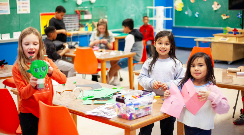 Children make crafts at a Boys and Girls Clubs of Western Pennsylvania’s Northern Area Clubhouse afterschool program. Photos courtesy of Hersh Merenstein
