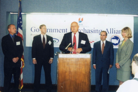 Fairfax County, Va. Supervisor Gerry Hyland (center) was an early champion of the U.S. Communities cooperative purchasing business.