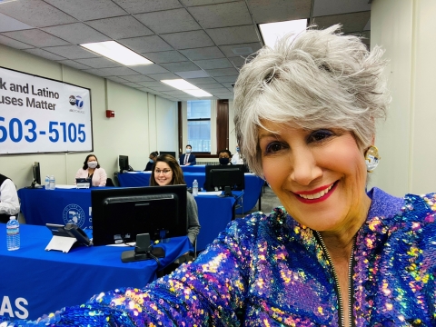 Image of Cook-County-Phone-Bank.jpg