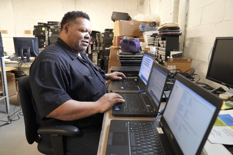 Cuyahoga-Digital-Inclusion.jpg Image of Cuyahoga-Digital-Inclusion.jpg